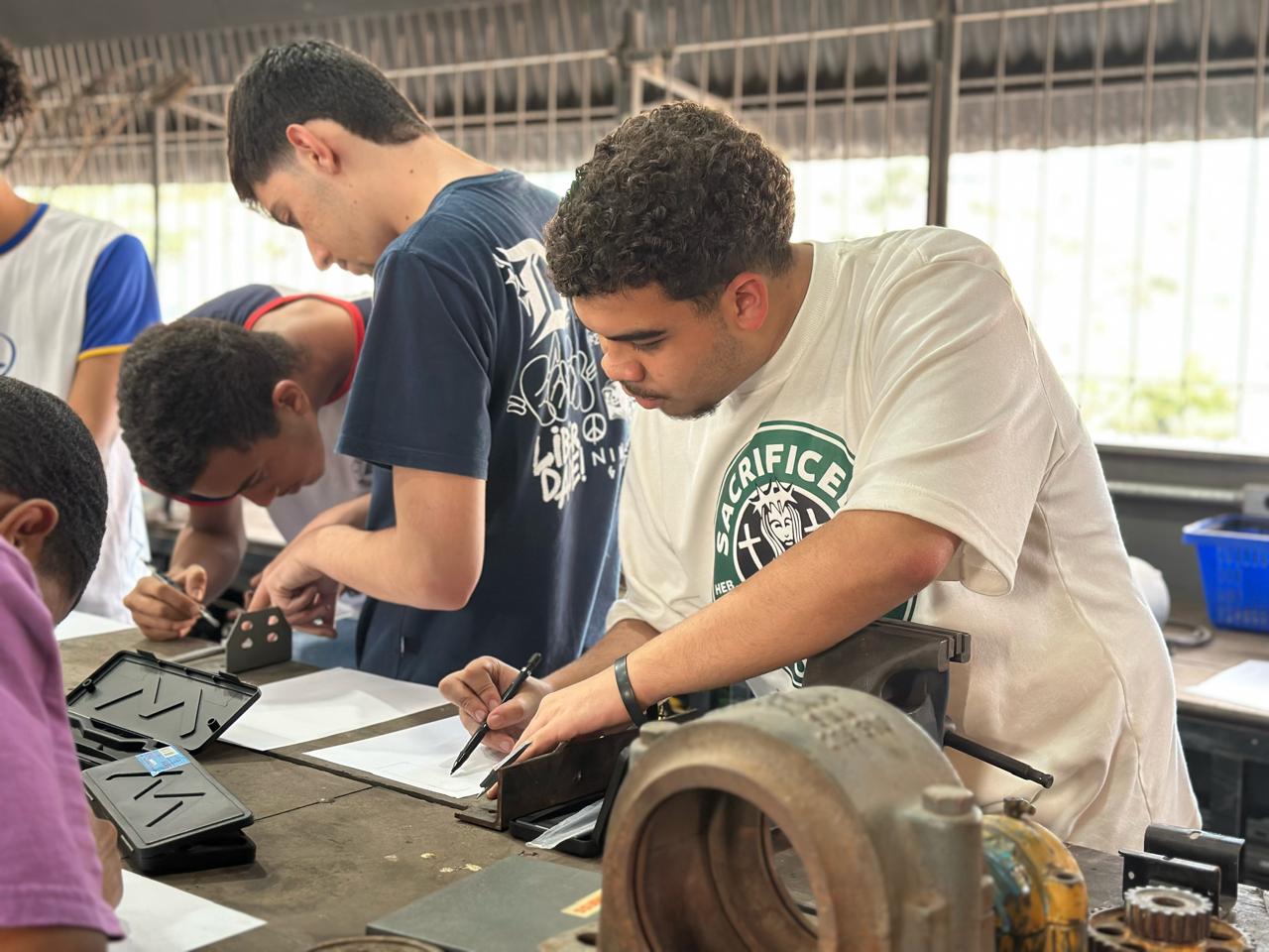 Governo de Minas abre inscrições para EJA e cursos de Educação Profissional da rede estadual